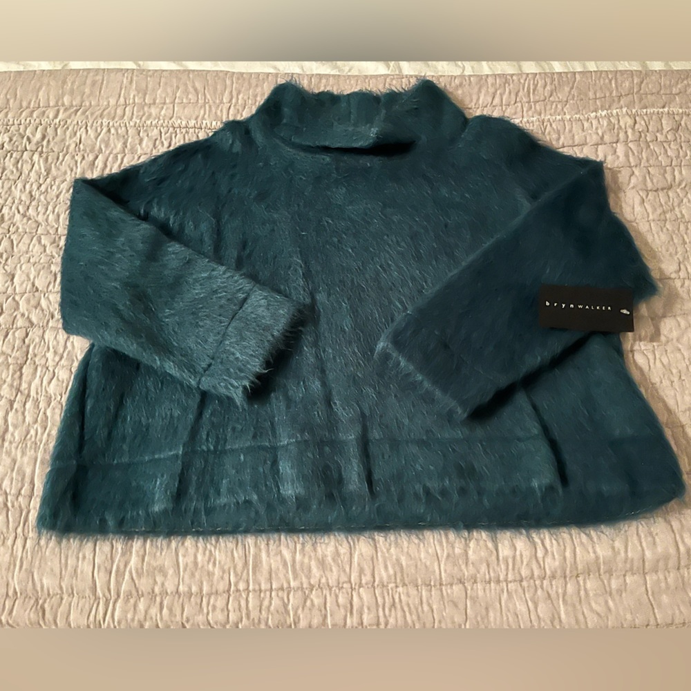 Women’s Teal Cropped Sweater
